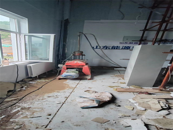 万载地基基础下沉墙体裂缝加固注浆顶升施工